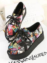 日韩潮流街头街拍视频,街拍视频中的时尚潮流解析